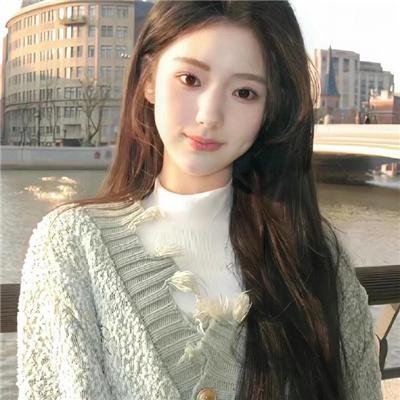 艳丽娇娃